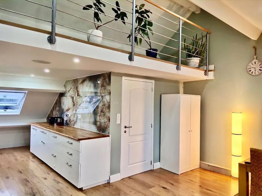 Peaceful Home Close To Airport With Parking Steenokkerzeel Holiday home